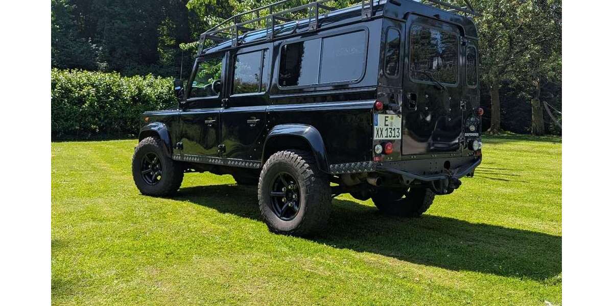 Land Rover Defender 171.000 km 38.900 &euro; Essen 45239