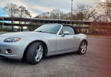 Mazda MX-5 124.600 km 8.600 &euro; Gelsenkirchen 45894