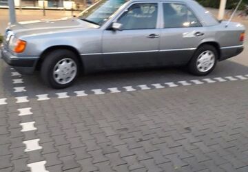 Mercedes-Benz 200 130.000 km 8.500 &euro; Recklinghausen 45665