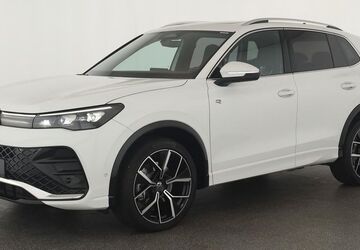 VW Tiguan 34.800 km 44.984 &euro; Düsseldorf 40233