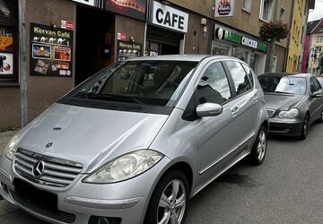 Mercedes-Benz A 170 217.000 km 1.499 &euro; Essen 45143