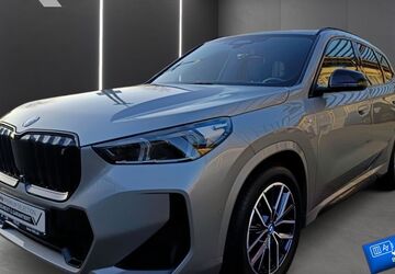 BMW iX1 17.560 km 39.929 &euro; Bottrop 46236