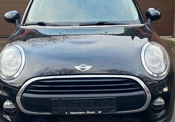 Mini One First 47.931 km 10.490 &euro; Duisburg 47138