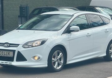 Ford Focus 87.000 km 10.880 &euro; Duisburg 47138