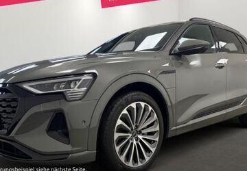 Audi Q8 e-tron 77.065 km 48.480 &euro; Düsseldorf 40233