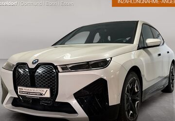 BMW iX 52.549 km 47.999 &euro; Düsseldorf 40237