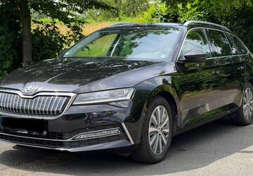 Skoda Superb 126.000 km 19.199 &euro; Oberhausen 46145