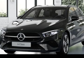 Mercedes-Benz A 180 9.900 km 37.990 &euro; Düsseldorf 40470
