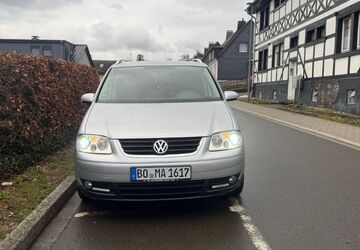 VW Touran 180.000 km 5.300 &euro; Herne 44649