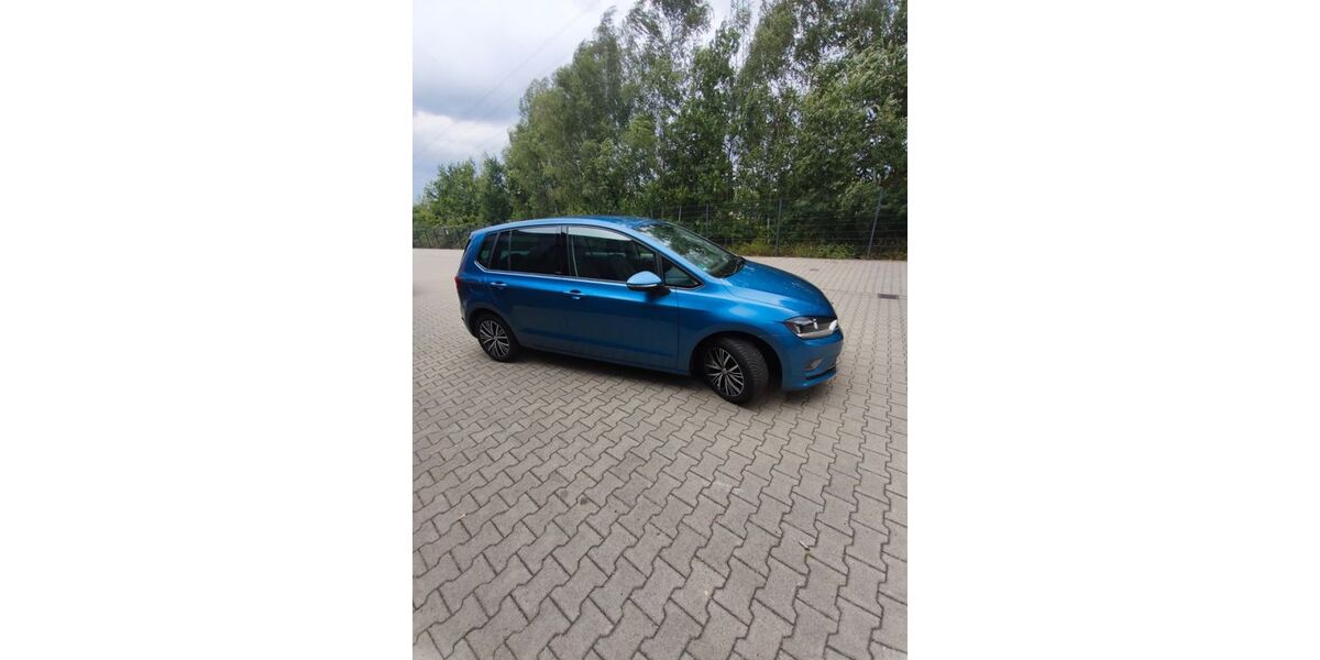 VW Golf Sportsvan 129.000 km 11.999 &euro; Bochum 44799