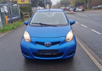 Toyota Aygo (X) 129.520 km 3.799 &euro; Düsseldorf 40549