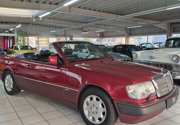 Mercedes-Benz 300 113.900 km 26.900 &euro; Wesel 46485