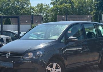 VW Touran 123.000 km 9.890 &euro; Oberhausen 46049
