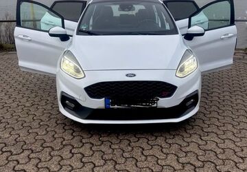 Ford Fiesta 99.500 km 17.200 &euro; Duisburg 47179
