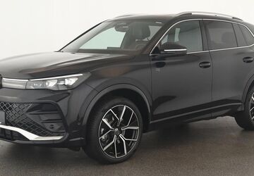 VW Tiguan 11.200 km 48.384 &euro; Düsseldorf 40233