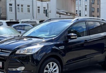 Ford Kuga 123.058 km 8.750 &euro; Oberhausen 46045