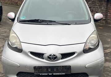 Toyota Aygo (X) 120.254 km 2.950 &euro; Krefeld 47799