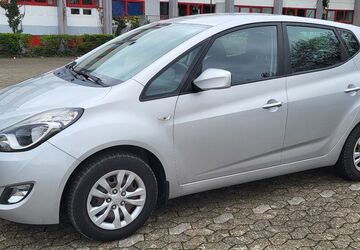 Hyundai ix20 87.700 km 6.690 &euro; Düsseldorf 40599