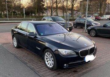 BMW 740 186.000 km 11.000 &euro; Duisburg 47226