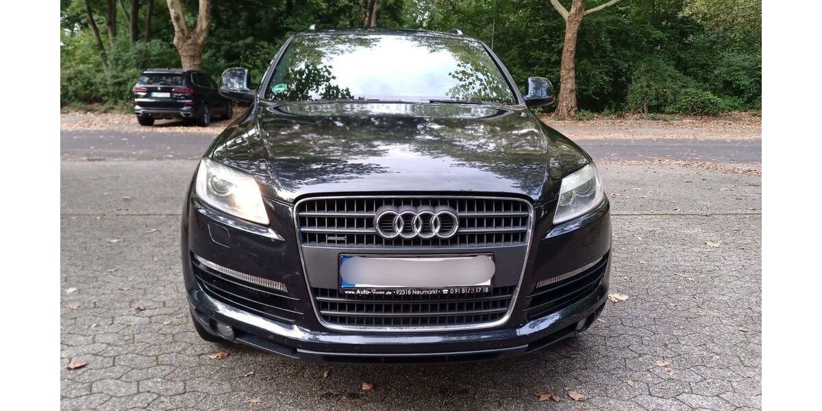 Audi Q7 334.047 km 8.700 &euro; Düsseldorf 40599