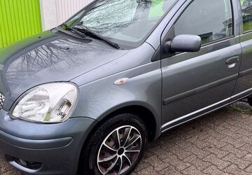 Toyota Yaris 198.500 km 1.890 &euro; Bochum 44799