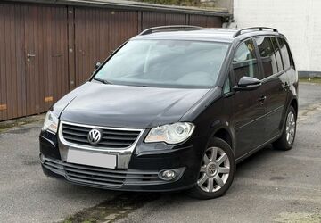 VW Touran 220.000 km 3.999 &euro; Oberhausen 46145