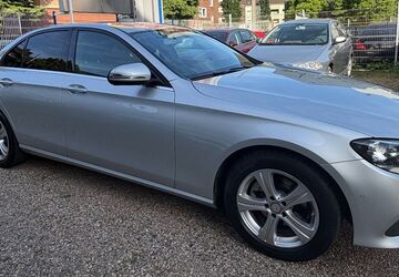 Mercedes-Benz E 220 159.900 km 16.590 &euro; Oberhausen (Sterkrade) 46149