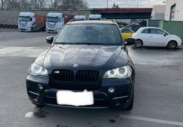 BMW X5 210.000 km 14.400 &euro; Duisburg 47229
