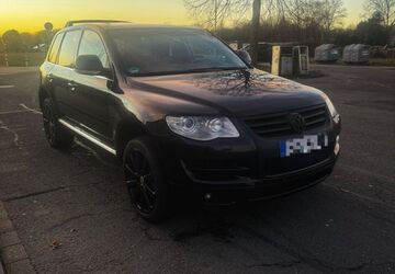 VW Touareg 294.000 km 8.100 &euro; Wesel 46487