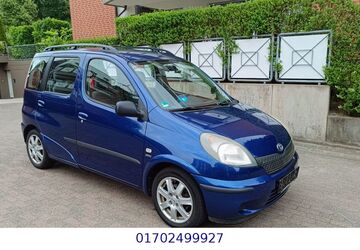 Toyota Yaris 143.000 km 4.999 &euro; Oberhausen 46145