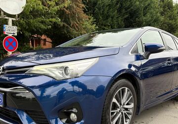 Toyota Avensis 177.800 km 8.700 &euro; Moers 47447