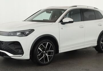 VW Tiguan 17.200 km 43.485 &euro; Düsseldorf 40233
