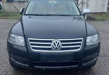 VW Touareg 263.000 km 3.200 &euro; Dorsten 46286