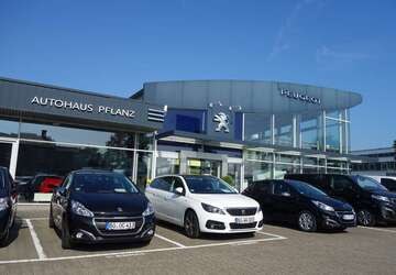 Peugeot 3008 30.901 km 28.690 &euro; Bochum 44801