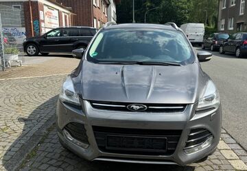 Ford Kuga 173.000 km 8.999 &euro; Gelsenkirchen 45879