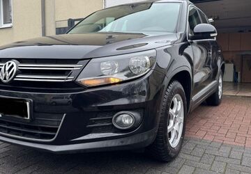 VW Tiguan 121.800 km 12.299 &euro; Herne 44649