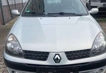Renault Clio 109.000 km 2.999 &euro; Essen 45326
