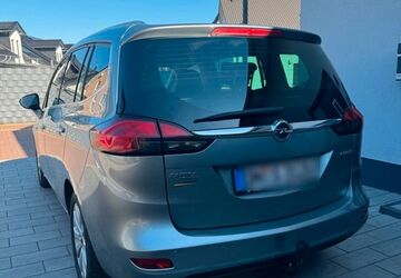 Opel Zafira Tourer 161.000 km 6.700 &euro; Essen 45359