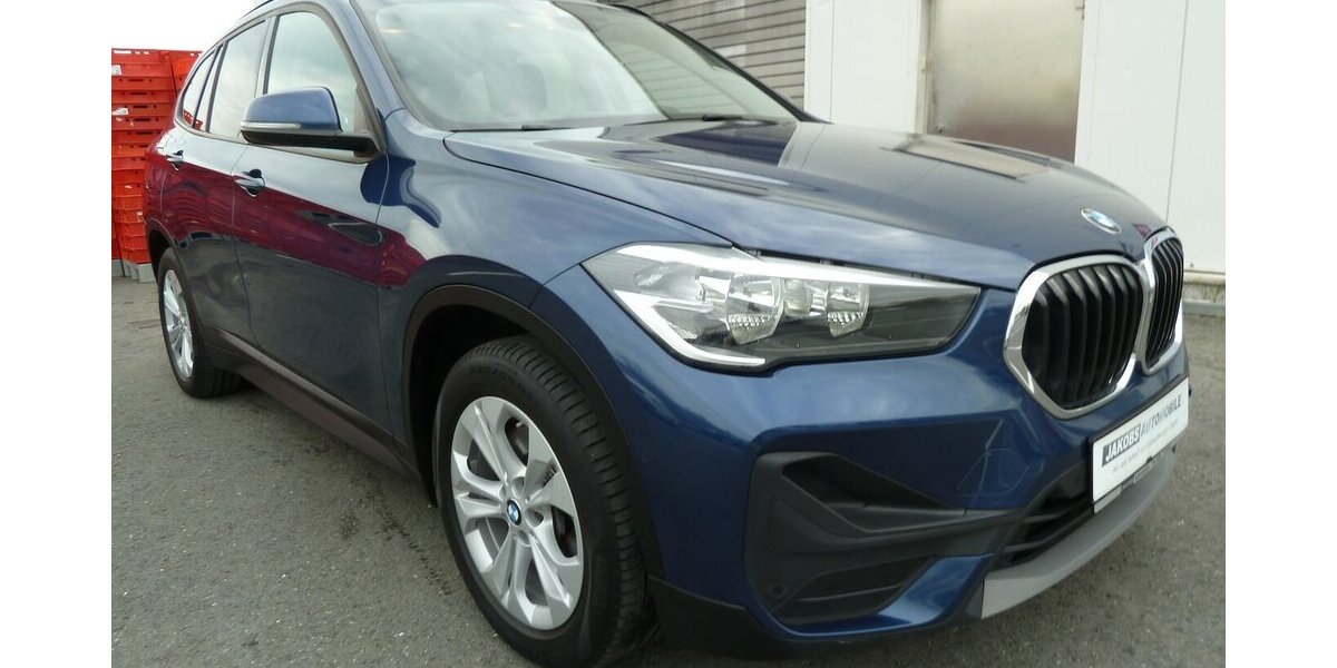BMW X1 25e X drive Steptronic Navi Head up E-Sitze 154.000 km 17.900 &euro; Ratingen 40885
