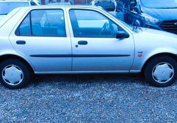 Ford Fiesta 97.791 km 499 &euro; Mülheim an der Ruhr 45473