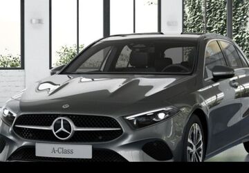 Mercedes-Benz A 200 9.900 km 33.190 &euro; Duisburg 47138