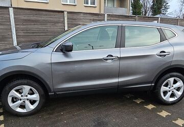 Nissan Qashqai 87.000 km 15.700 &euro; Oberhausen 46049