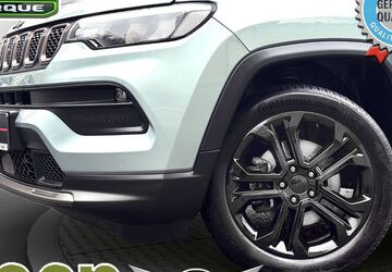 Jeep Compass 27.359 km 21.990 &euro; Düsseldorf 40625