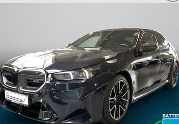 BMW M5 29.563 km 114.950 &euro; Duisburg 47053