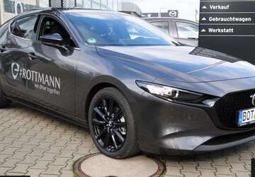 Mazda 3 8.578 km 25.370 &euro; Bottrop 46244