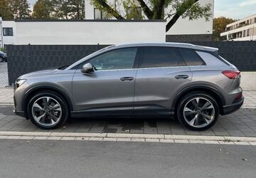 Audi Q4 e-tron 33.600 km 27.890 &euro; Gelsenkirchen 45892