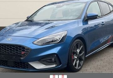 Ford Focus 50.791 km 24.450 &euro; Bottrop 46240