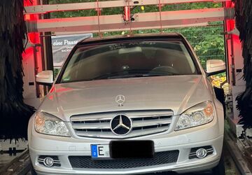 Mercedes-Benz 200 250.000 km 5.350 &euro; Essen 45139