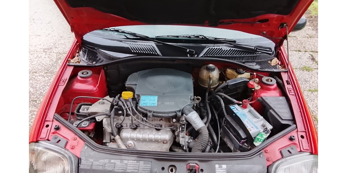 Renault clio 86.000 km 2.750 &euro; Wesel 46483