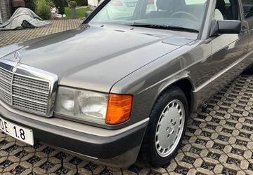 Mercedes-Benz 190 166.000 km 6.950 &euro; Krefeld 47809